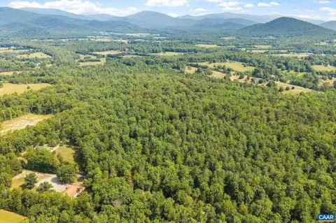 Private Acreage Building Lot