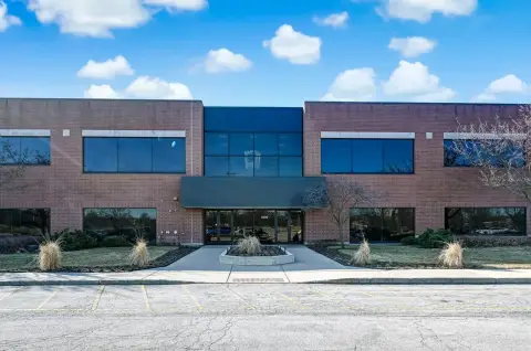 Versatile Office Space in Warrenville