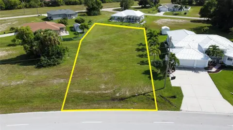 Oversized Lot in Cape Coral