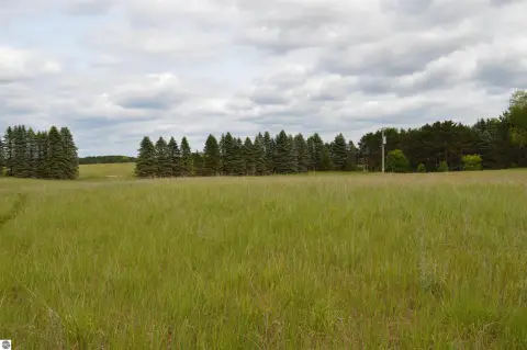 Land Near Kingsley School