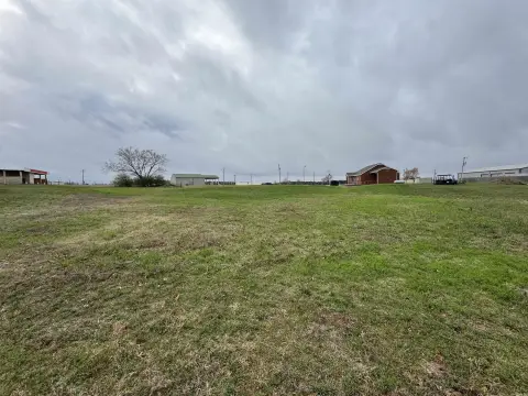 Residential Lot in Greenbrier, AR