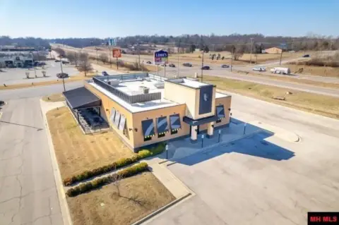 Former Restaurant in Prime Location