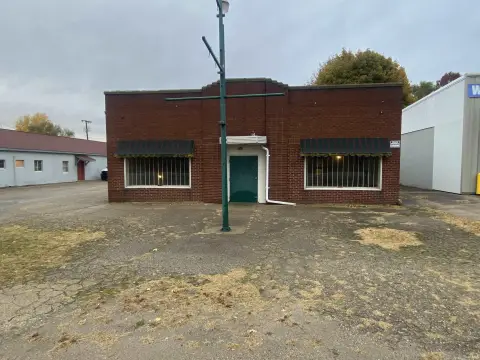 Elkhart Retail Opportunity For Sale