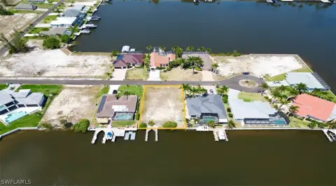 Lakefront Property in Cape Coral