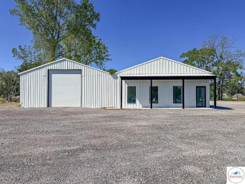 Flex Building with Loading Dock
