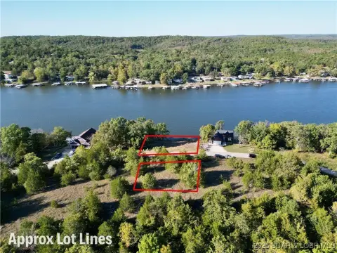 Waterfront Lot in Jumping Bass