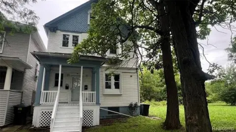 Duplex with Unfinished Upper Level