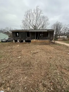 Residential Lot in Lakeview Manor