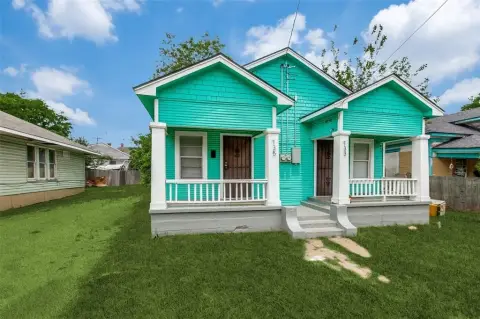Oak Cliff Duplex Near Bishop Arts