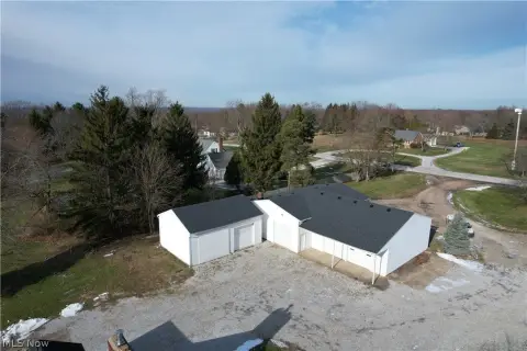 Flex Space with Shop Buildings