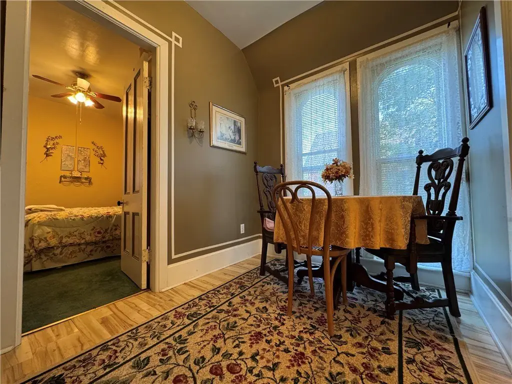 Picture 8