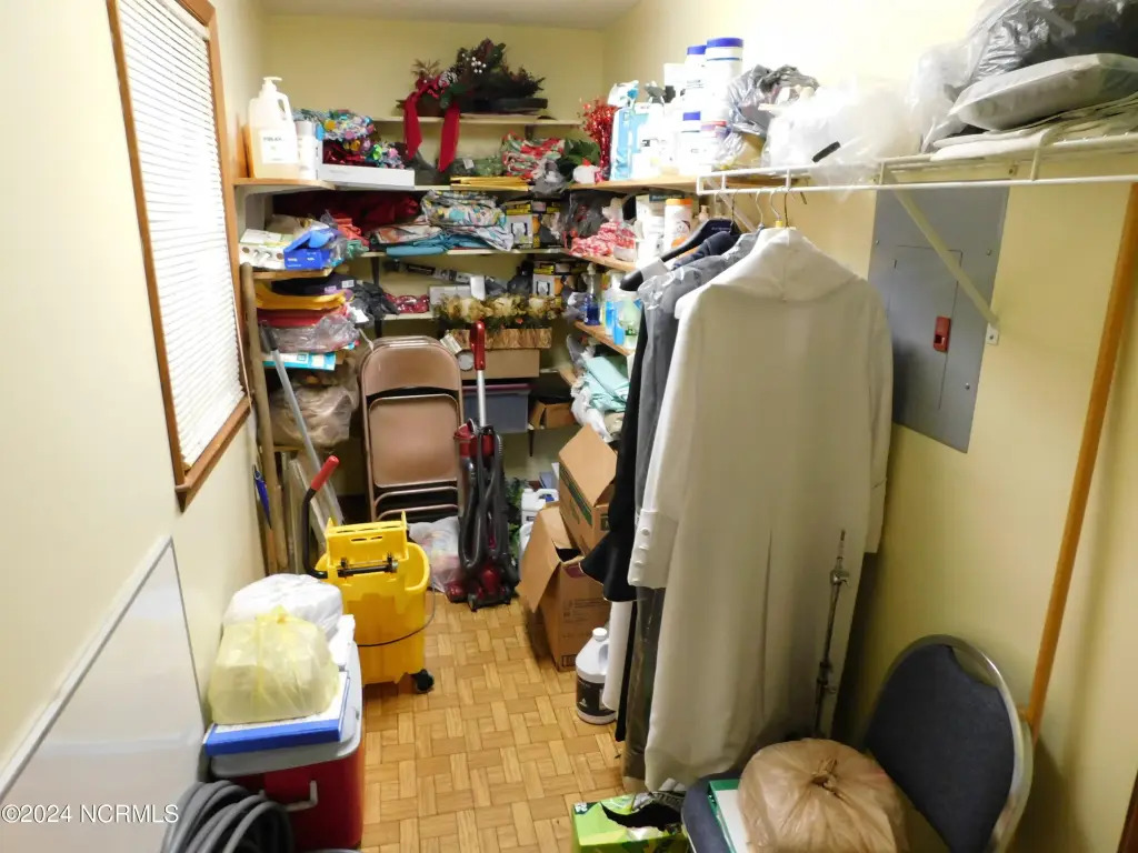 Picture 44
