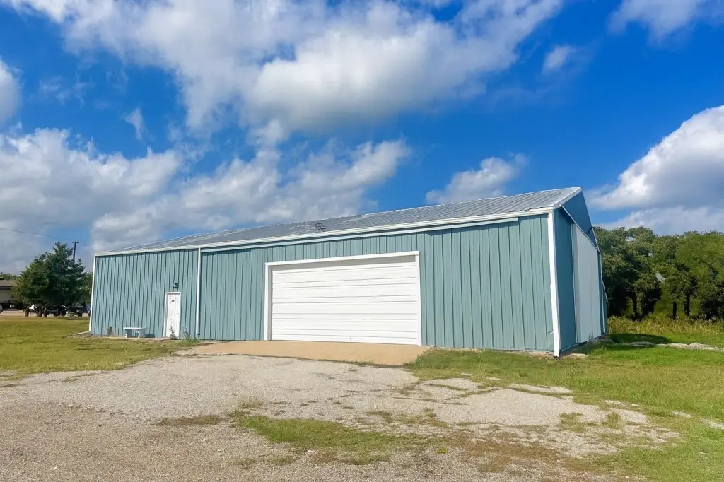760 E Quinlan Pkwy, Quinlan, TX 75474
