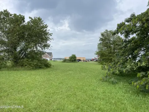 Water View Land in Hertford