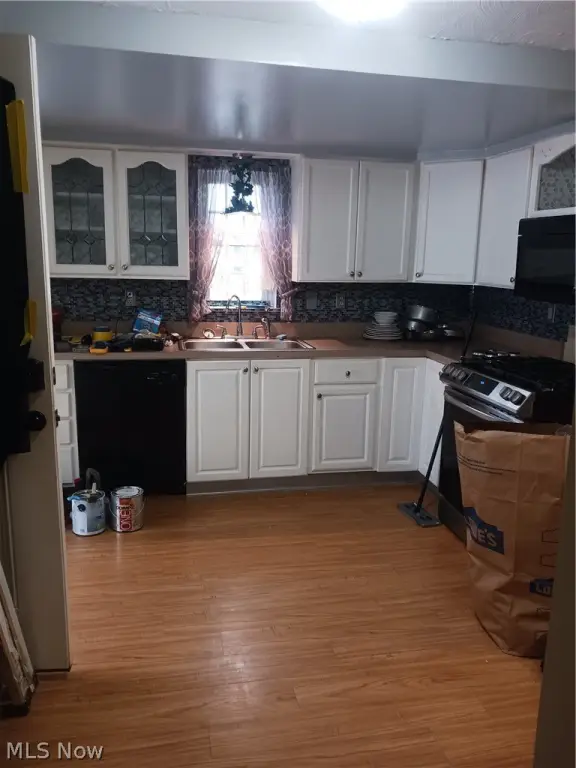 Picture 4