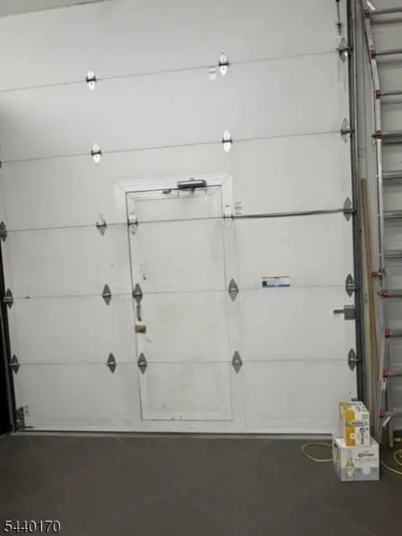 Picture 4