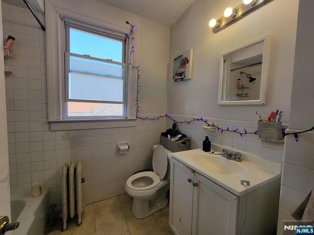 Picture 36