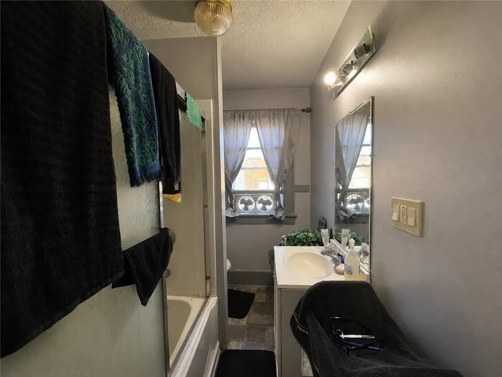 Picture 18
