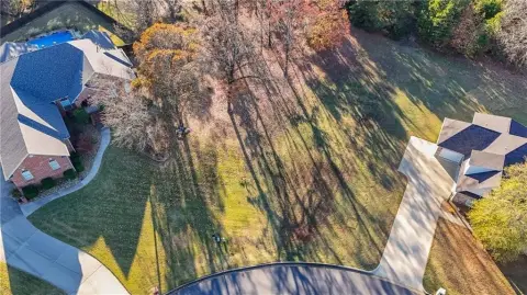 Residential Lot in Established Neighborhood