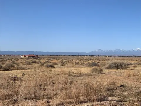 Commercial Lot on Highway 18