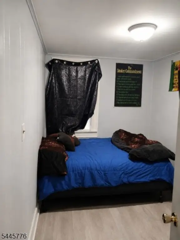 Picture 18