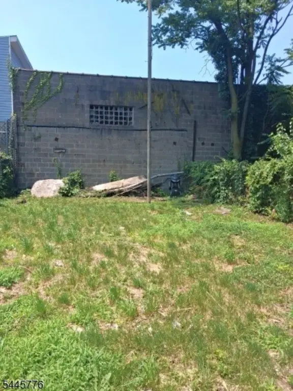 Picture 4