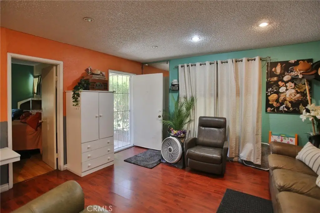Picture 25