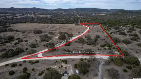 Unrestricted Land Near Frio River