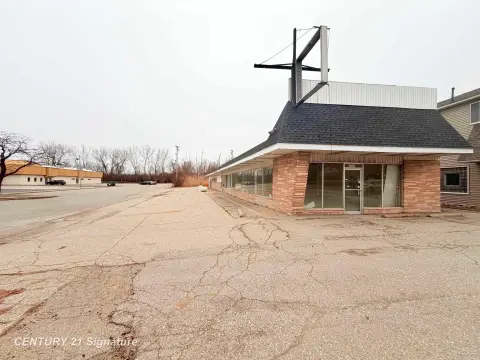 3-Suite Mixed-Use Property