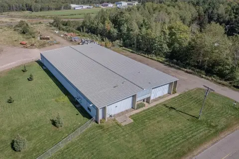 Versatile Commercial Building in Prentice