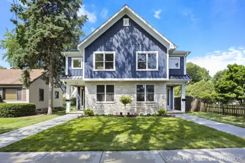 Luxury Duplex Near Metra Train