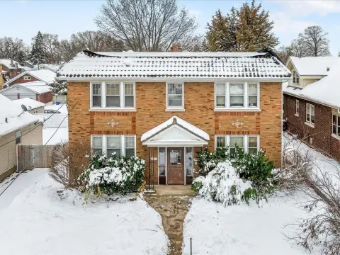 Well-Maintained Rockford 4-Plex For Sale