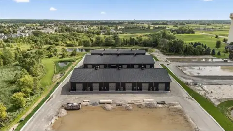 Tradesmen Garage Condos Available