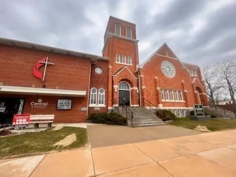 Office Suite in Lake Odessa