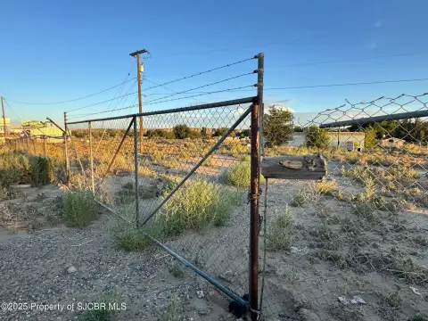 Kirtland Acreage with Utilities