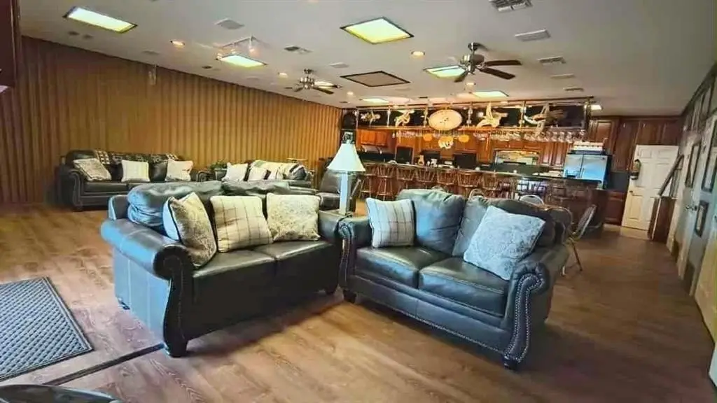 Picture 16