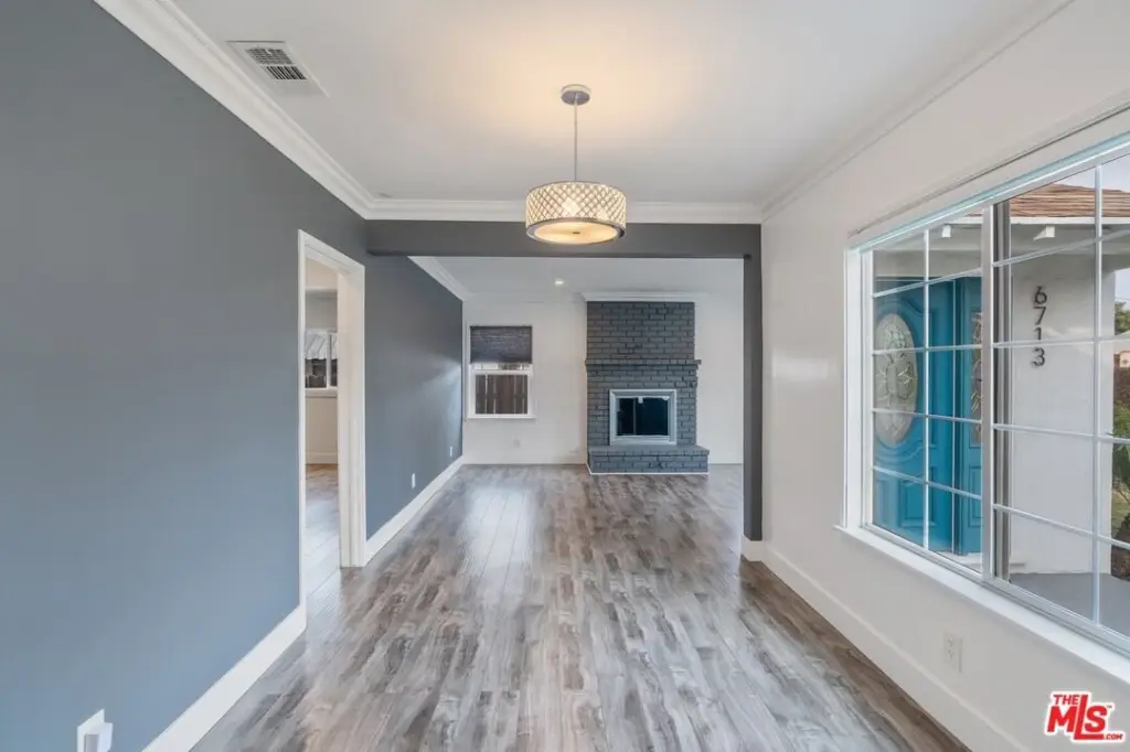 Picture 12