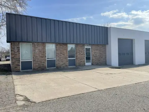 Functional Commercial Space in Belding