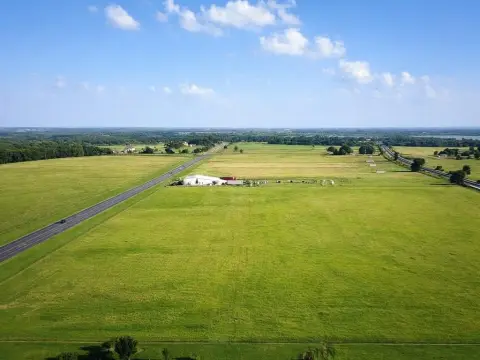 Highway Frontage Land in Collinsville