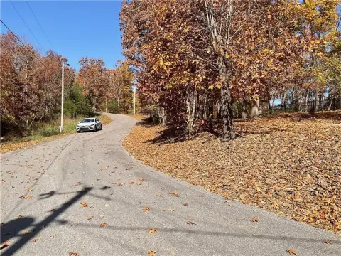 Bella Vista Land Near Golf