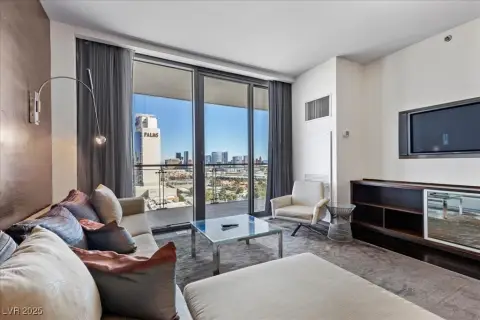 Las Vegas Strip View Studio