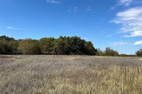 Scenic Land in Cooke County