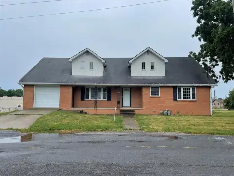 East Alton Retail/Office Opportunity