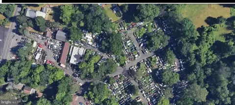 LEVITTOWN, PA Commercial Property