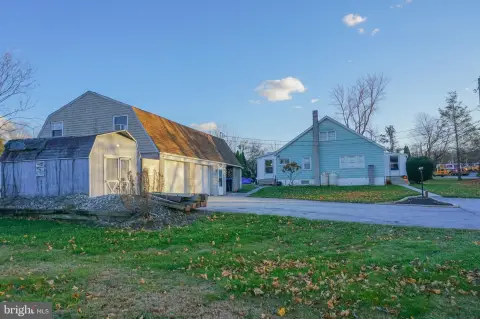 Cape Cod with Income Potential