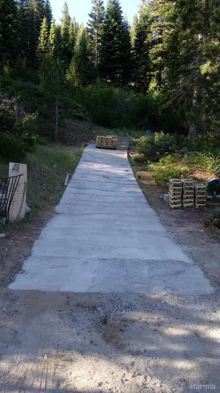 Picture 10