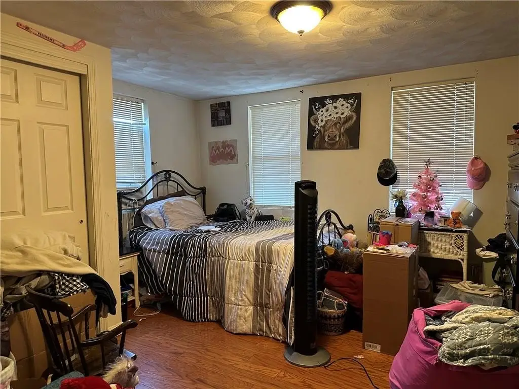 Picture 10