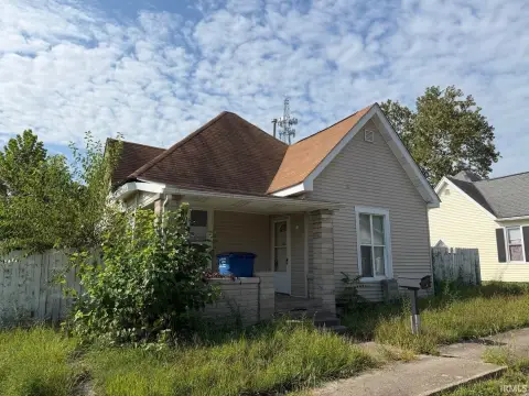 Single-Story Specialty Property