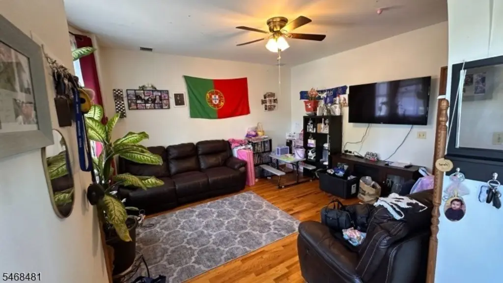 Picture 19