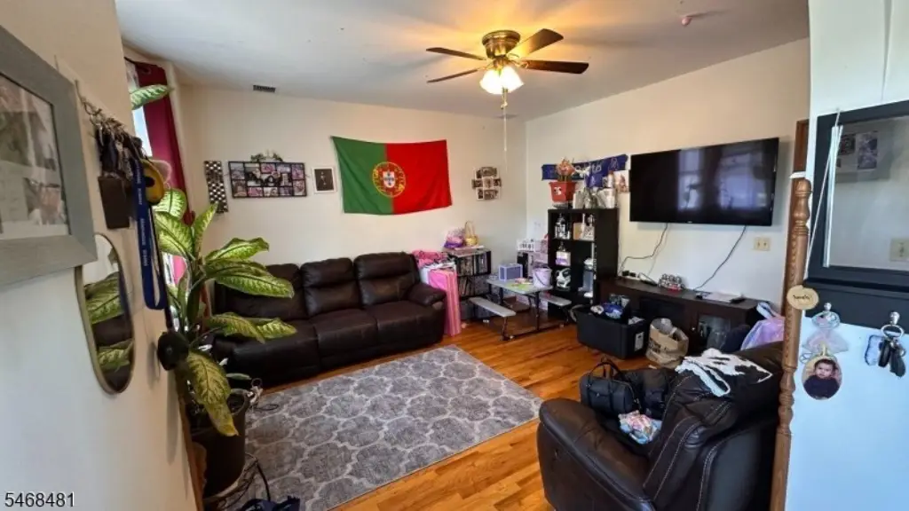 Picture 5